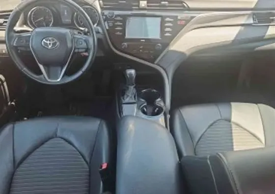 Toyota Camry 2020 Тбилиси