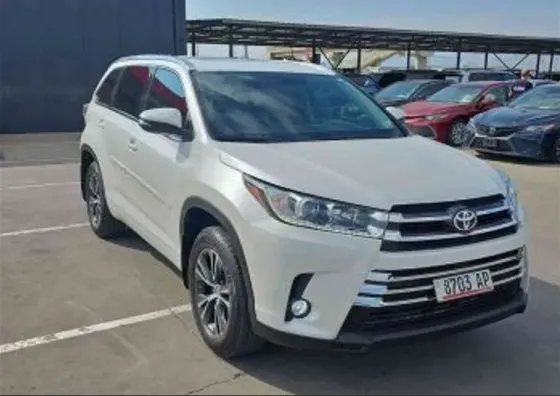 Toyota Highlander 2016 Тбилиси