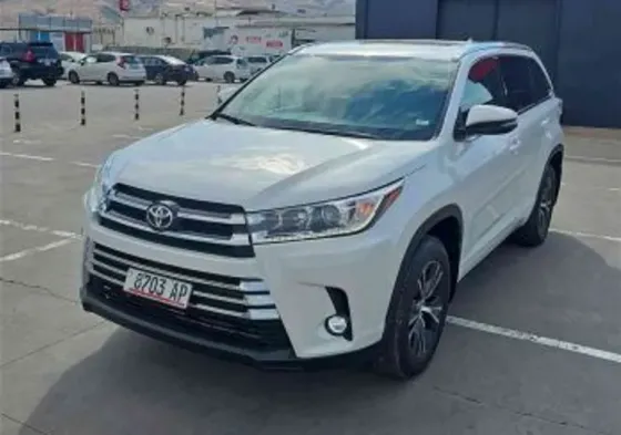 Toyota Highlander 2016 Тбилиси