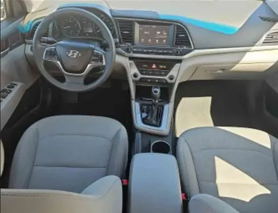 Hyundai Elantra 2018 Тбилиси