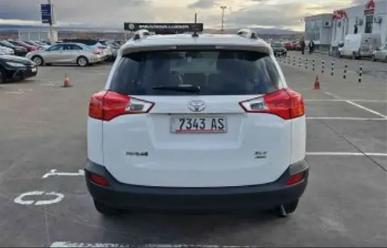 Toyota Rav4 2015 Тбилиси