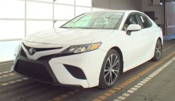 Toyota Camry 2020 Тбилиси