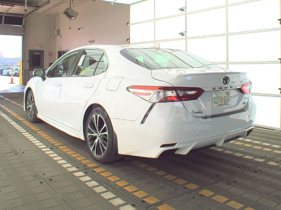 Toyota Camry 2.5L 2020 Тбилиси - изображение 5