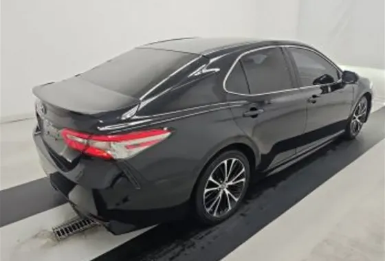 Toyota Camry 2018 Тбилиси