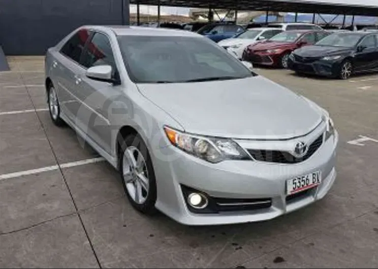 Toyota Camry 2.5L 2014 Тбилиси - изображение 5