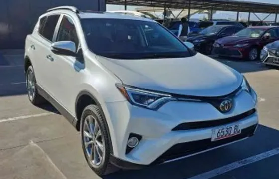 Toyota Rav4 2017 Tbilisi