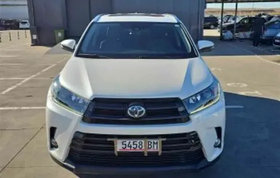 Toyota Highlander 2017 Tbilisi