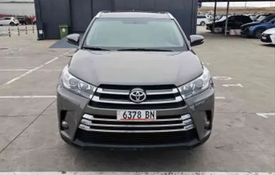 Toyota Highlander 2016 Tbilisi