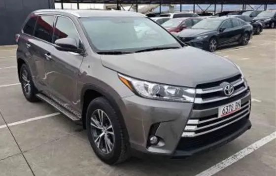 Toyota Highlander 2016 Tbilisi