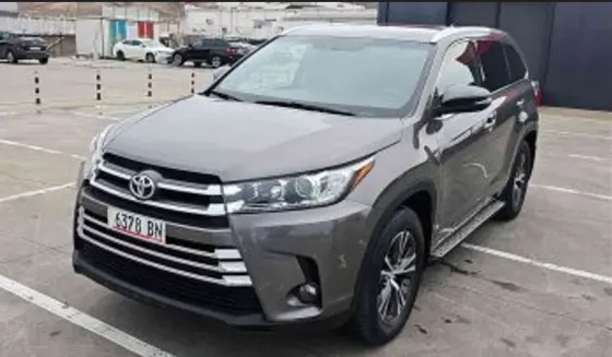 Toyota Highlander 2016 Tbilisi