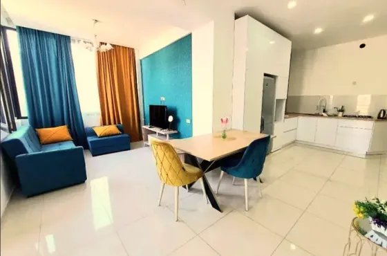 ქირავდება 3 ოთახიანი ბინა 85მ² 10/15 სართ თბილისი