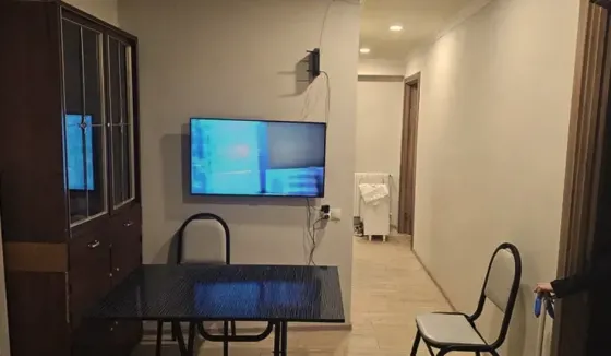 ქირავდება 3 ოთახიანი ბინა 70მ² 7/10 სართ თბილისი