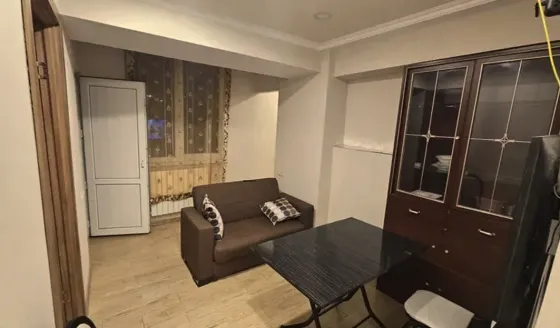 ქირავდება 3 ოთახიანი ბინა 70მ² 7/10 სართ თბილისი