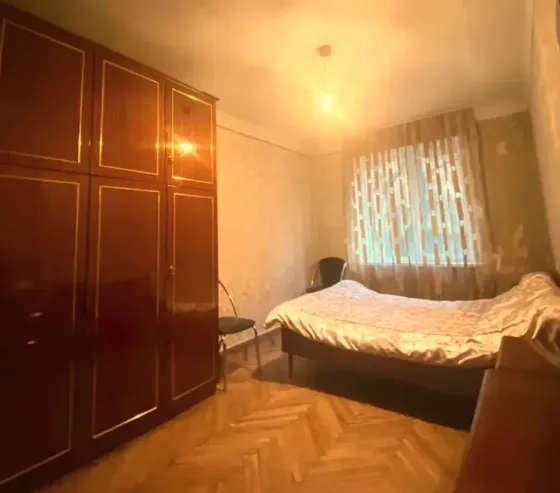 ქირავდება 3 ოთახიანი ბინა 100მ² 2/2 სართ თბილისი