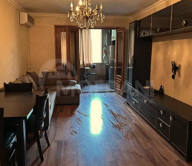 ქირავდება 3 ოთახიანი ბინა 80მ² 3/5 სართ თბილისი - photo 1