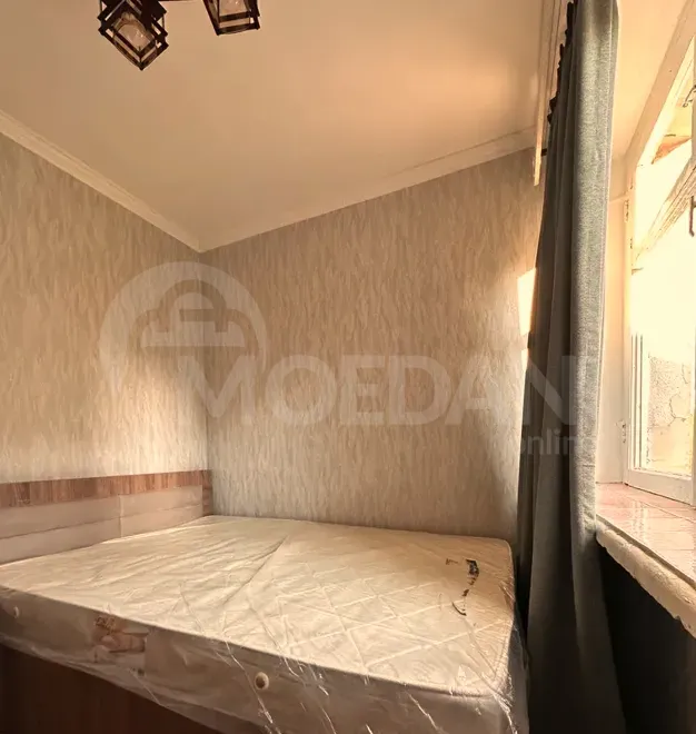 ქირავდება 2 ოთახიანი ბინა 40მ² 4/5 სართ თბილისი - photo 1