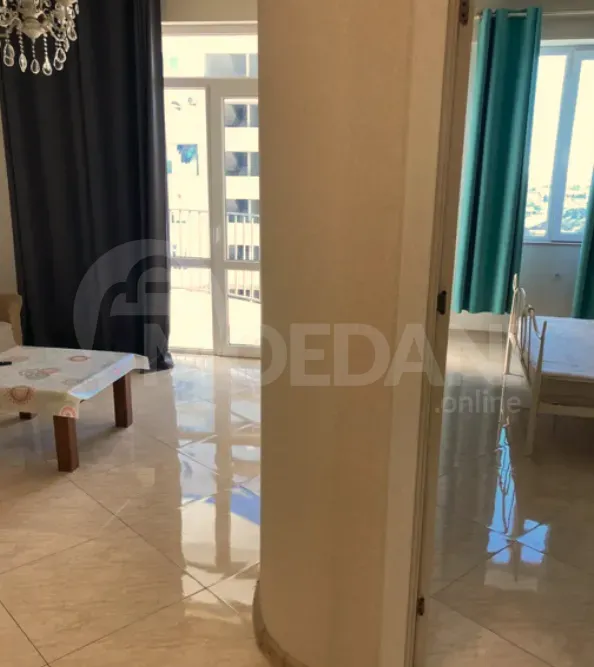 ქირავდება 2 ოთახიანი ბინა 70მ² 10/15 სართ თბილისი - photo 4