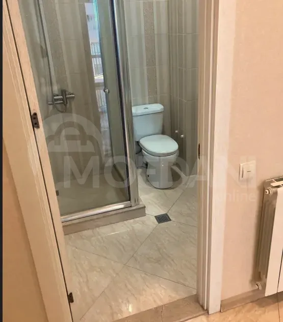 ქირავდება 2 ოთახიანი ბინა 70მ² 10/15 სართ თბილისი - photo 3