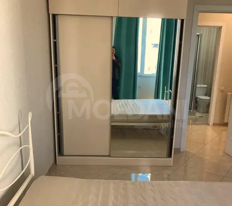 ქირავდება 2 ოთახიანი ბინა 70მ² 10/15 სართ თბილისი - photo 1