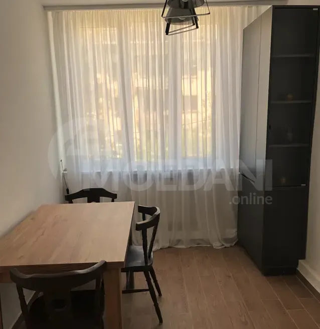 ქირავდება 2 ოთახიანი ბინა 70მ² 4/5 სართ თბილისი - photo 2