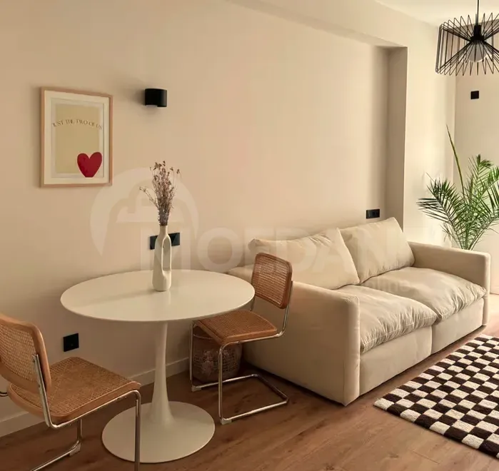 ქირავდება 2 ოთახიანი ბინა 52.8მ² 5/21 სართ თბილისი - photo 1