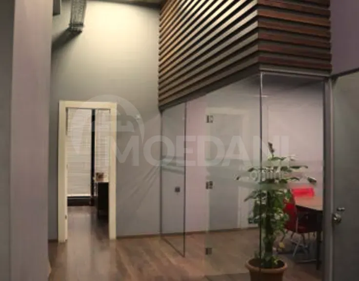 Сдается в аренду торгово-офисное помещение Тбилиси - изображение 1