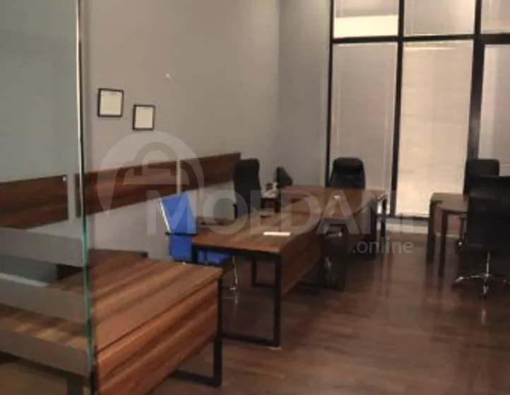 Сдается в аренду торгово-офисное помещение Тбилиси - изображение 3