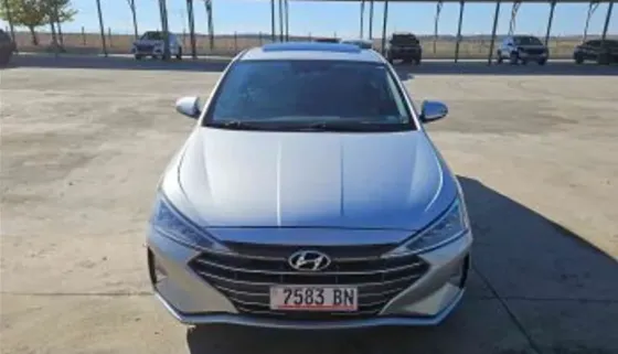 Hyundai Elantra 2019 თბილისი