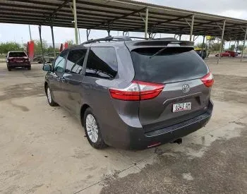 Toyota Sienna 2015 Tbilisi