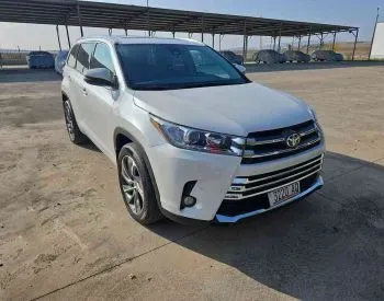 Toyota Highlander 2017 Tbilisi