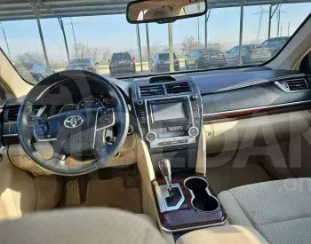 Toyota Camry 2.5L 2014 Тбилиси - изображение 10