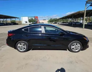 Hyundai Elantra 2019 თბილისი