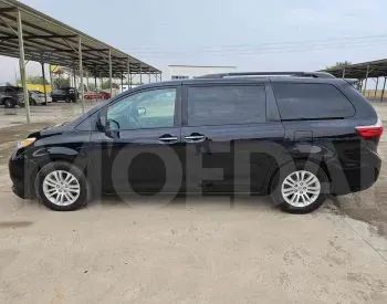 Toyota Sienna 3.5L 2016 Тбилиси - изображение 8