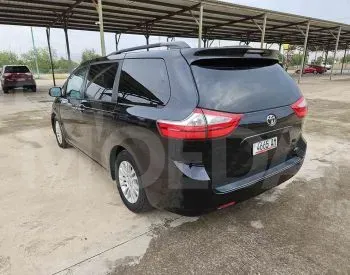 Toyota Sienna 3.5L 2016 Тбилиси - изображение 7