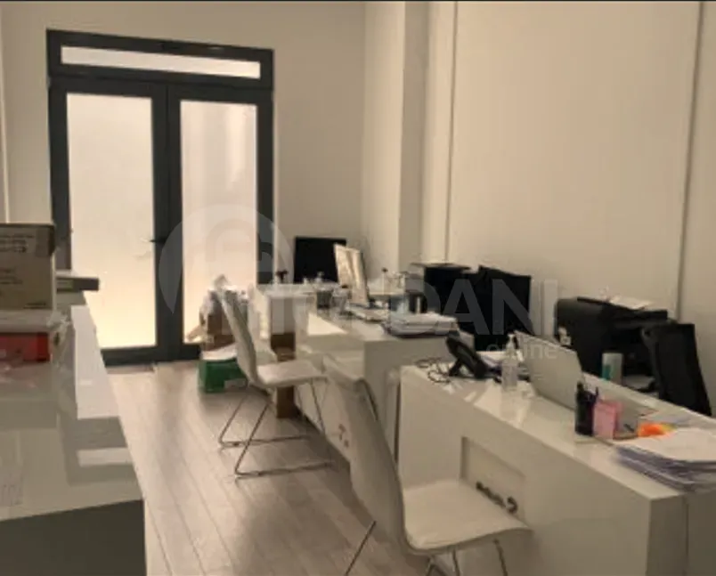 Сдается в аренду торгово-офисное помещение.... Тбилиси - изображение 1