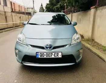 Toyota Prius 2015 თბილისი