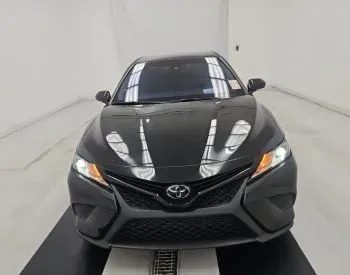 Toyota Camry 2018 თბილისი