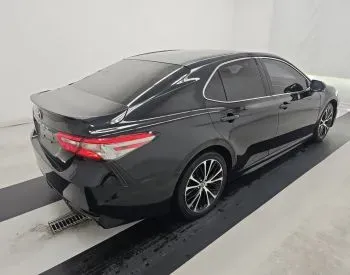 Toyota Camry 2018 თბილისი