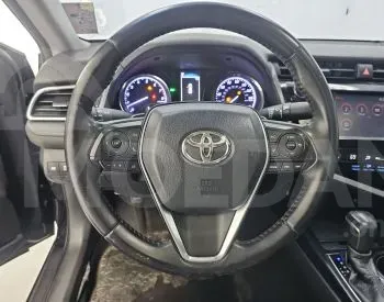 Toyota Camry 2.5L 2018 Тбилиси - изображение 10