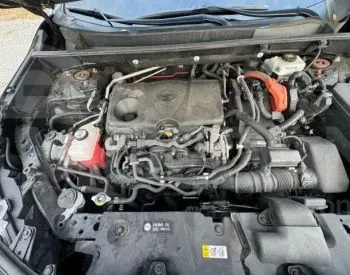 Toyota RAV4 2.5L 2019 Тбилиси - изображение 7