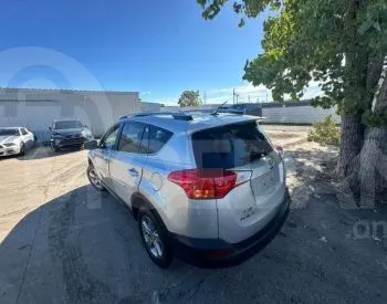 Toyota RAV4 2.5L 2015 Тбилиси - изображение 3