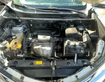 Toyota RAV4 2.5L 2015 Тбилиси - изображение 7