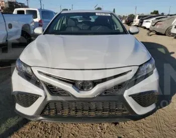 Toyota Camry 2.5L 2024 Тбилиси - изображение 1