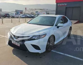 Toyota Camry 2018 Тбилиси - изображение 2