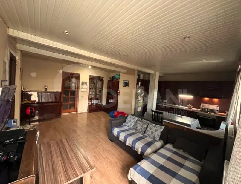 იყიდება 4 ოთახიანი ბინას 103მ² 3/8 სართ თბილისი - photo 5