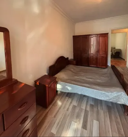 Продам 4-комн. квартиру 82м² 5/6 эт. Тбилиси