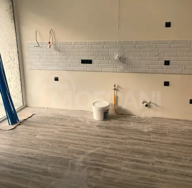 იყიდება 3 ოთახიანი ბინას 77მ² 5/8 სართ თბილისი - photo 2