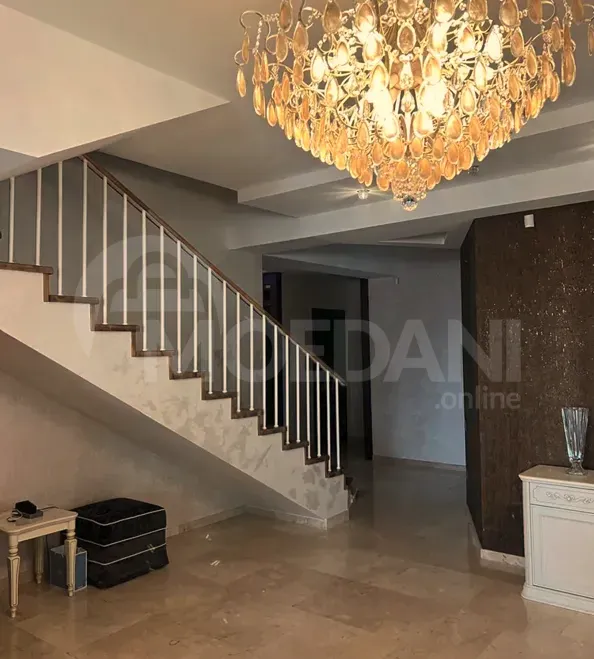 იყიდება 5 ოთახიანი ბინას 445მ² 10/10 სართ თბილისი - photo 7