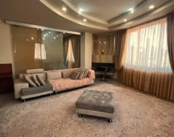 Продам 4-комн. квартиру 150м² 7/8 эт. Тбилиси