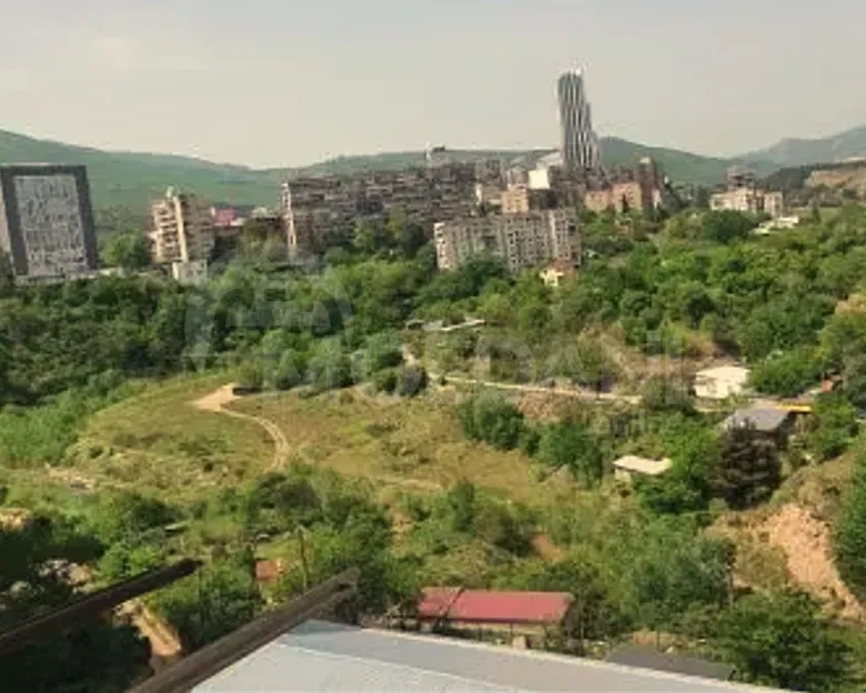 იყიდება 4 ოთახიანი ბინას 150მ² 7/8 სართ თბილისი - photo 11